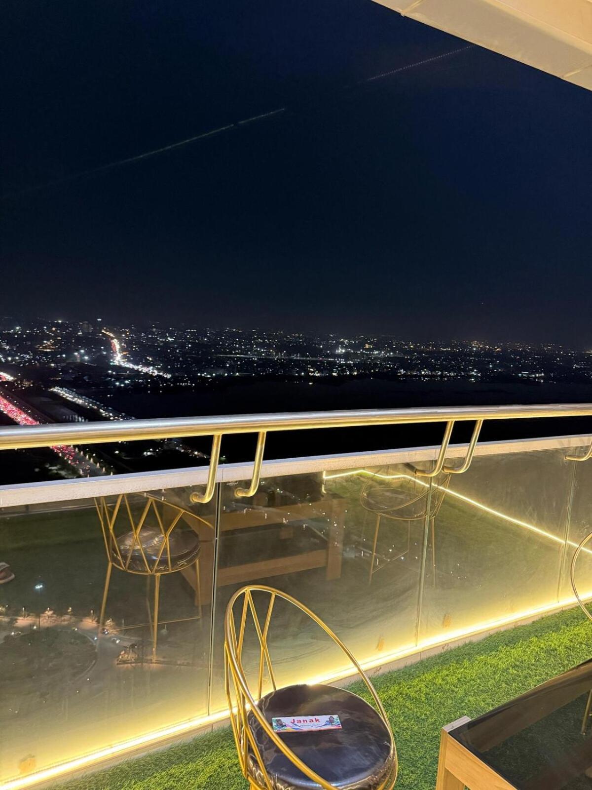Apartment Supernova Spira Sector 94 Noida *